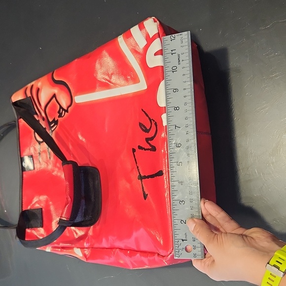 Upcycled billboard large bag or purse HO-LO red - Picture 10 of 14